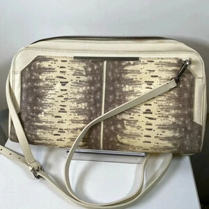 💚 BCBGMaxAzria | Crossbody should bag clutch - python print